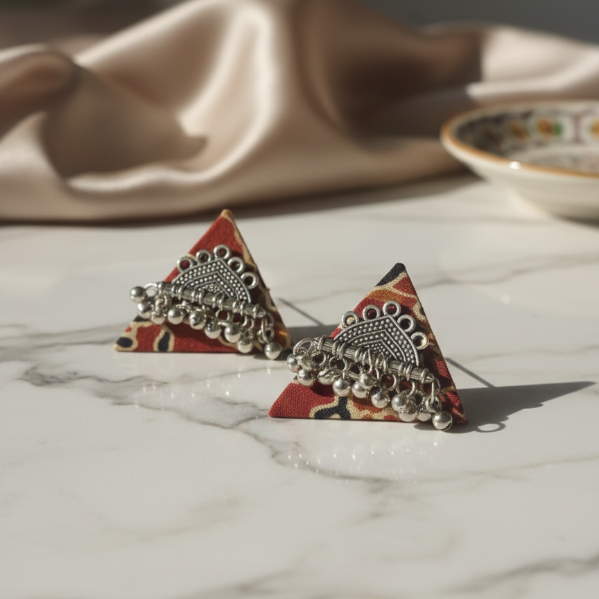 Minimalist Daily Wear Earrings – Lightweight & Trendy